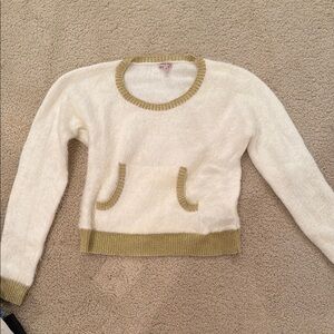 Cozy Cream Sweater w Gold Accents